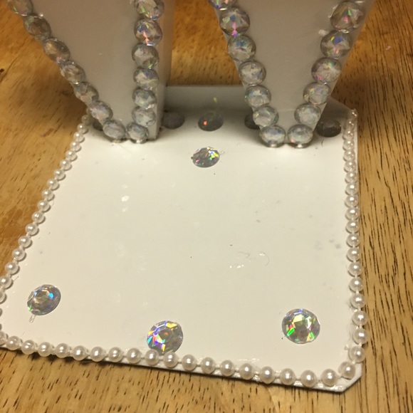 Letter W - Picture 6 of 8